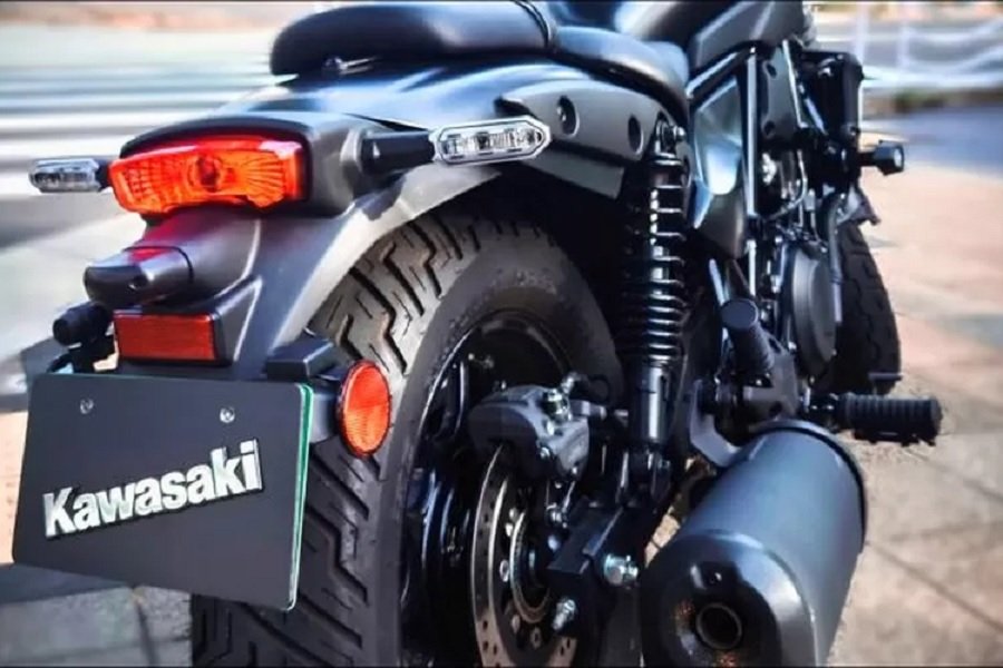 Kawasaki Eliminator 450 2024 vs. Honda Rebel 500 Duel Moge Street Cruiser, Siapa Pemenangnya