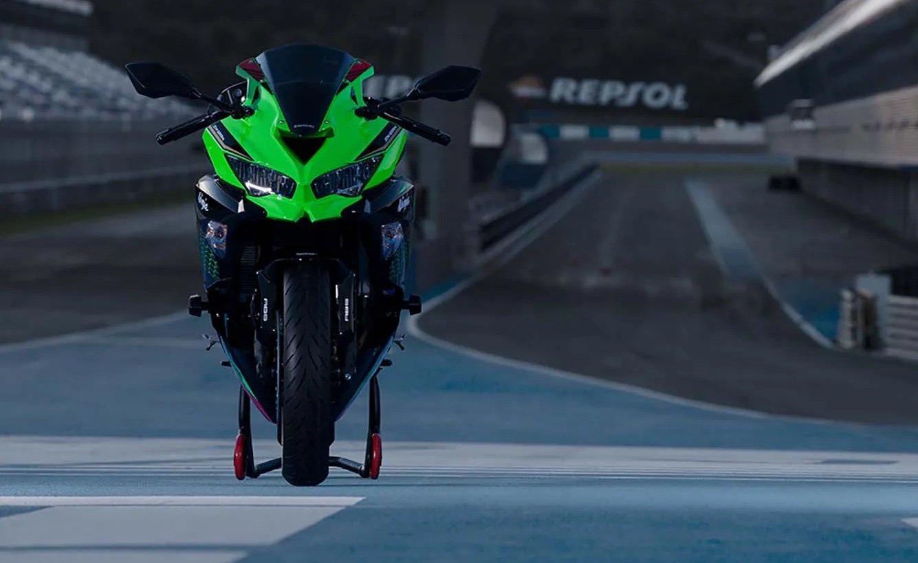Kawasaki Ninja ZX-4RR: Motor Sport yang Siap Balap