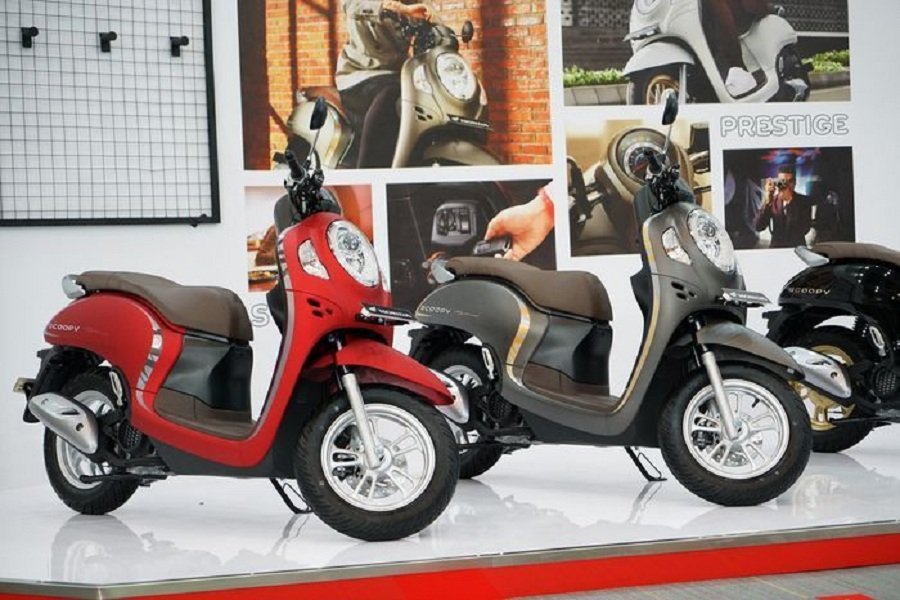 Mengintip Keistimewaan Honda Scoopy Stylish! Skutik Fashionable dengan Fitur Smart Key dan Lampu LED Projector