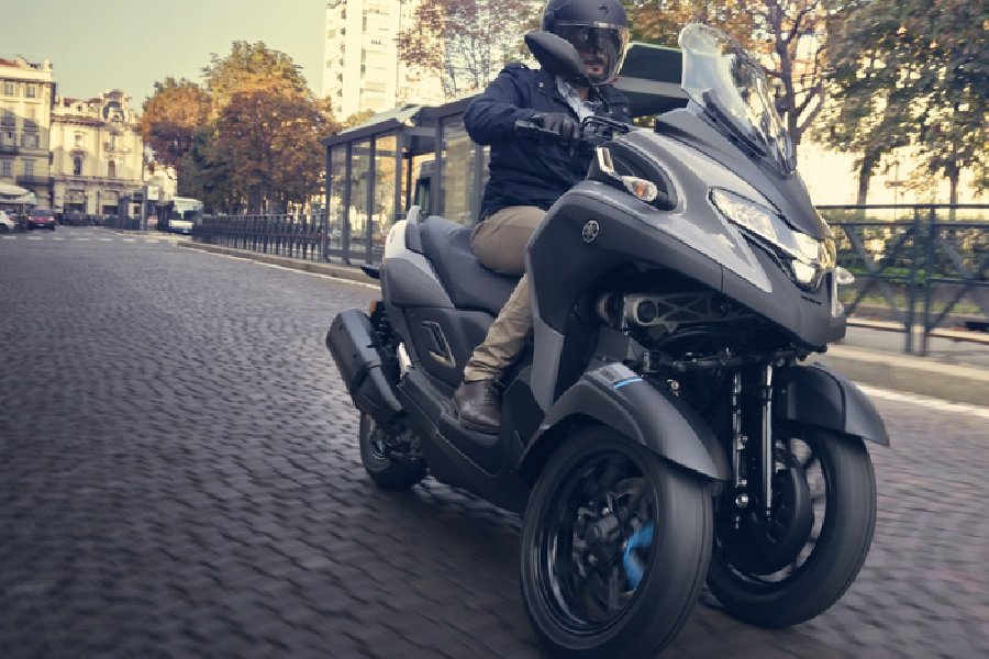 Skuter Matic Besar, Yamaha Tricity 300 2024 dengan Desain Unik dan Teknologi Canggih
