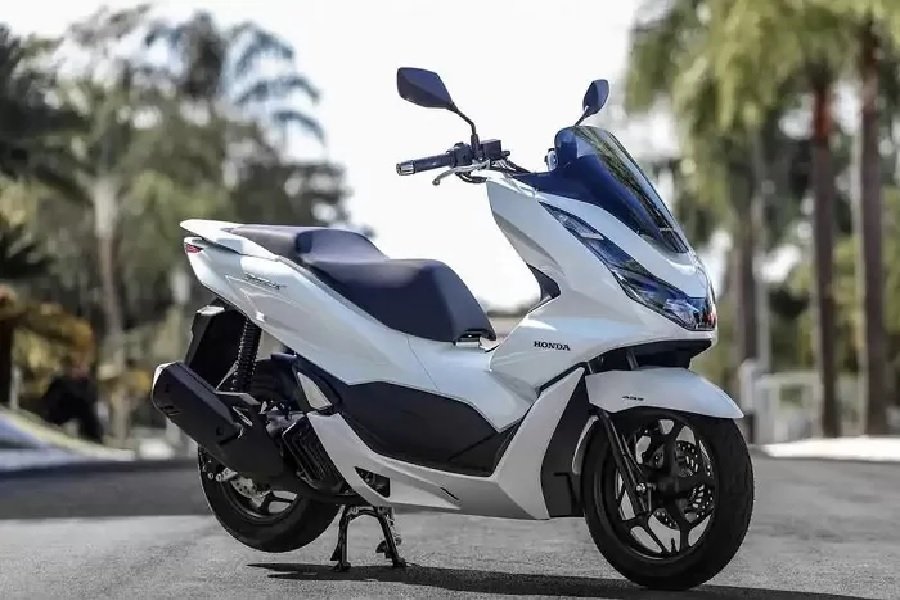 PCX 160 2024 Mewah, Gahar, dan Penuh Teknologi Futuristik
