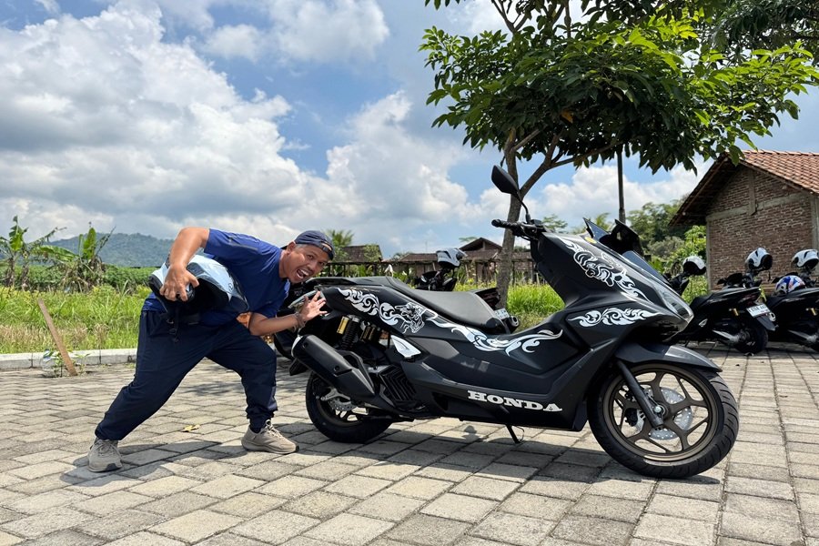 All New PCX160 RoadSync