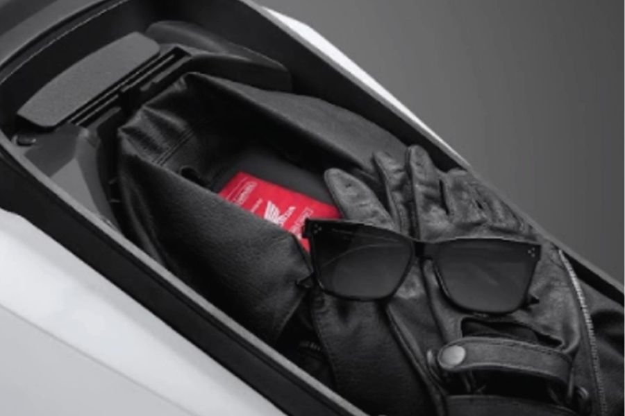 Bagasi Luas 18 Liter