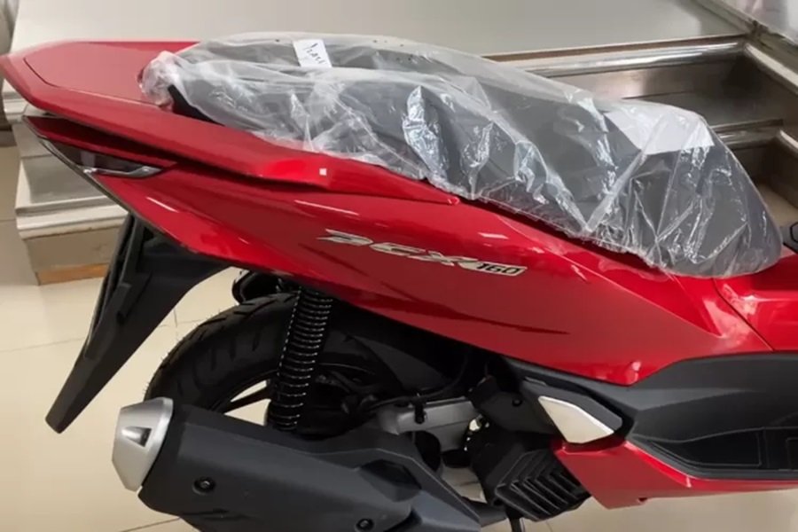 Honda PCX 160: Mesin eSP+ Tangguh dan Responsif untuk Kebutuhan Modern