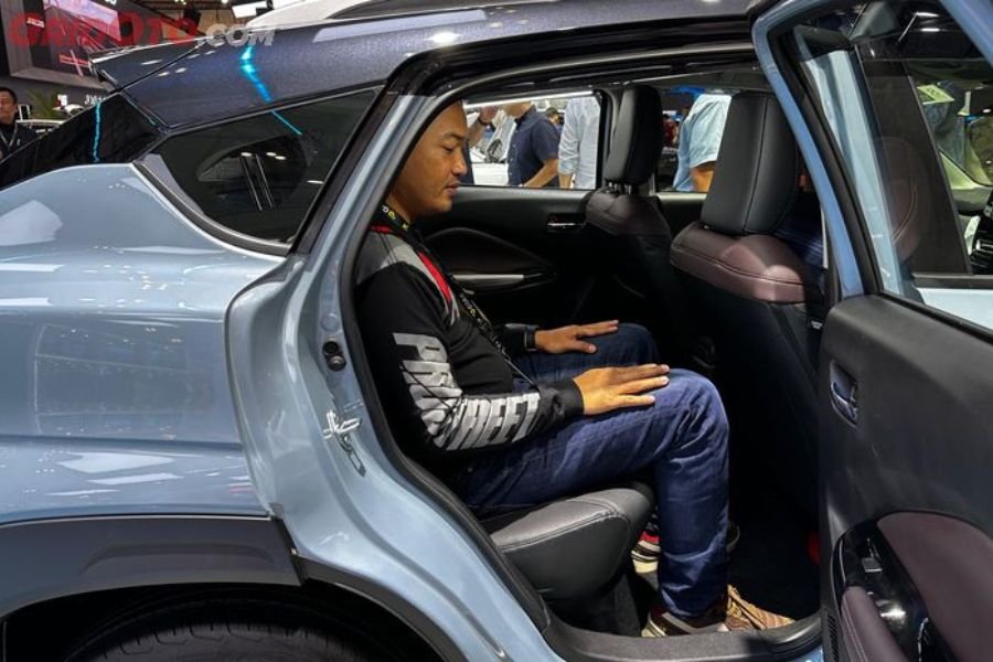 Gak Nyangka! Jok Belakang Suzuki Fronx Ternyata Selapang Ini, Kalahkan Ekspektasi