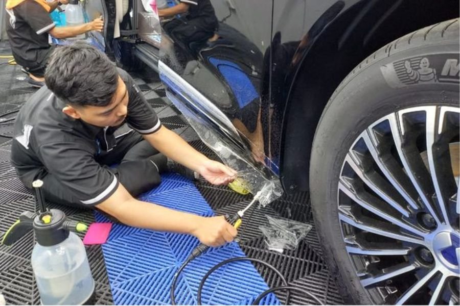Paint Protection Film GSWF Bisa Diinjak Tanpa Robek? Ini Rahasia Teknologinya!