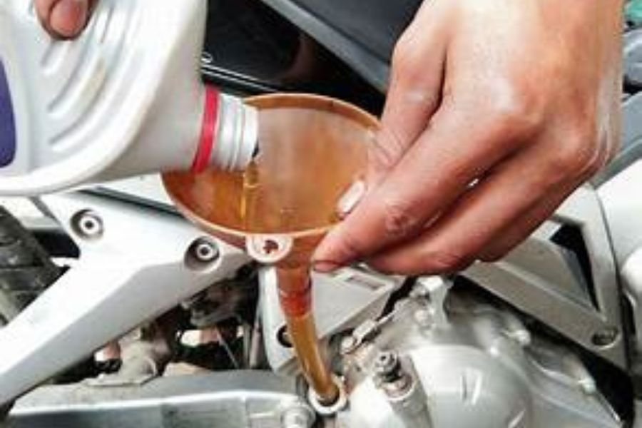 Ganti Oli Honda Revo Tak Perlu Terlalu Sering? Ini Pendapat Alternatif yang Mengejutkan