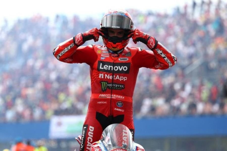 Marc Marquez Menang, tapi Kritik Aturan Tekanan Ban MotoGP: “Penaltinya Keterlaluan!”
