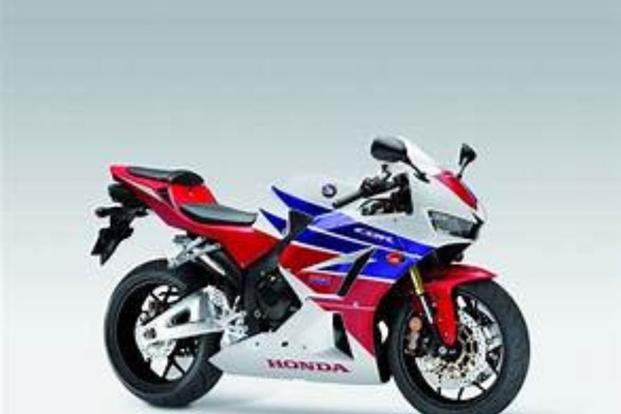 CBR600RR Setengah Miliar: Wakil Honda Menjawab Tantangan ZX-10R—Apa yang Bikin Spesial?