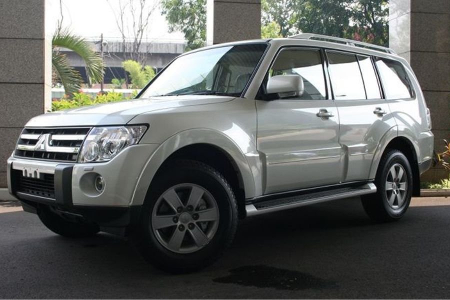 Tanpa Embel-embel Sport, Intip Harga Mitsubishi Pajero 4.000 Cc yang Legendaris