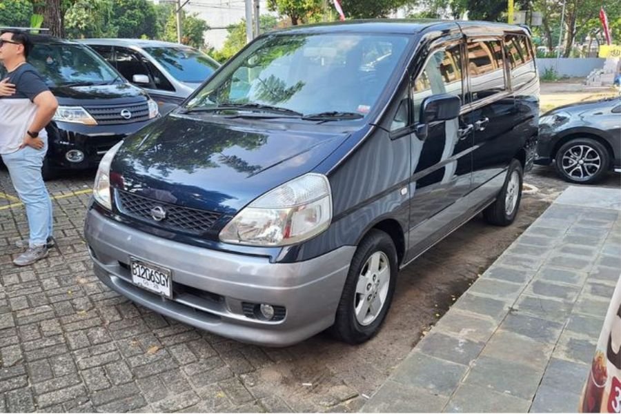 Jarang Terlihat, Nissan Serena PC24 Langka Ramaikan OTOMOTIF Merdeka Drive 2025