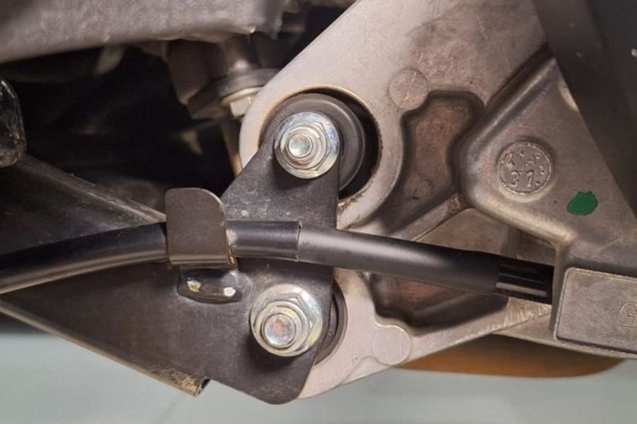 Kebiasaan Sepele Ini Bikin Engine Mounting Motor Matic Cepat Jebol, Wajib Waspada!