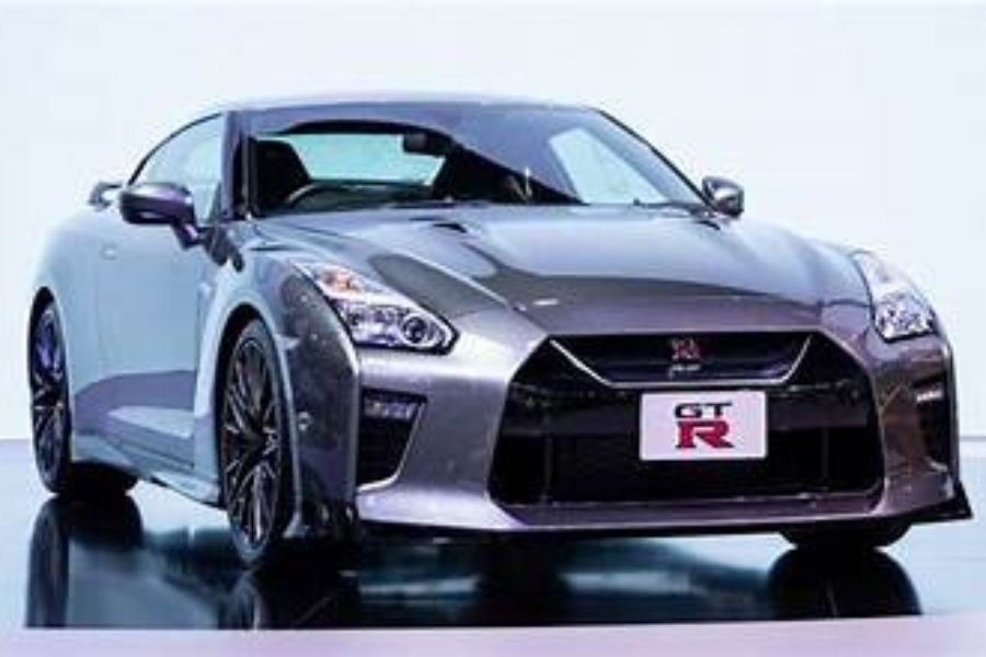 Sejarah Nissan GT-R: Dari Skyline Legendaris hingga Julukan “Godzilla”