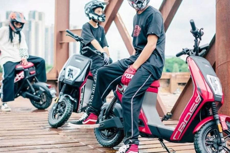 Suspensi Teleskopik & Dual Shock Adjustable: Rahasia Honda U-Be Tawarkan Ride Lebih Nyaman