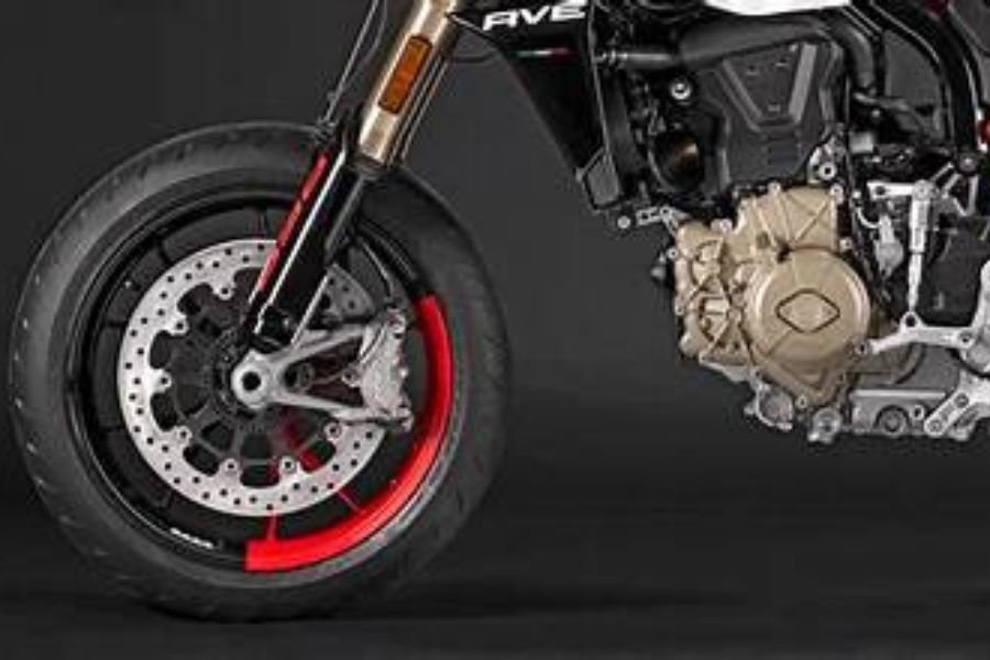 Mesin Ducati Hypermotard 698 Mono: Tenaga Buas dari Jantung L-Twin