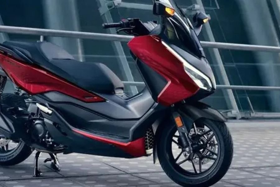 5 Kelebihan Honda Forza 250cc Terbaru 2025, Matic Jumbo dari Honda yang Cocok untuk Touring!