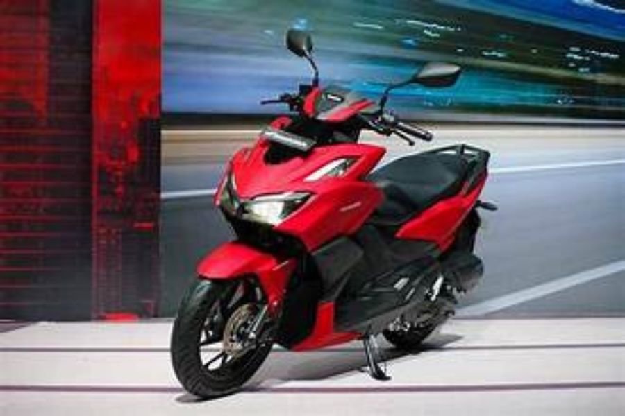 Vario 160 Terbaru: Akselerasi Terbaik di Kelasnya, Tapi Kenyamanan Justru Jadi Korban Suspensi Keras?