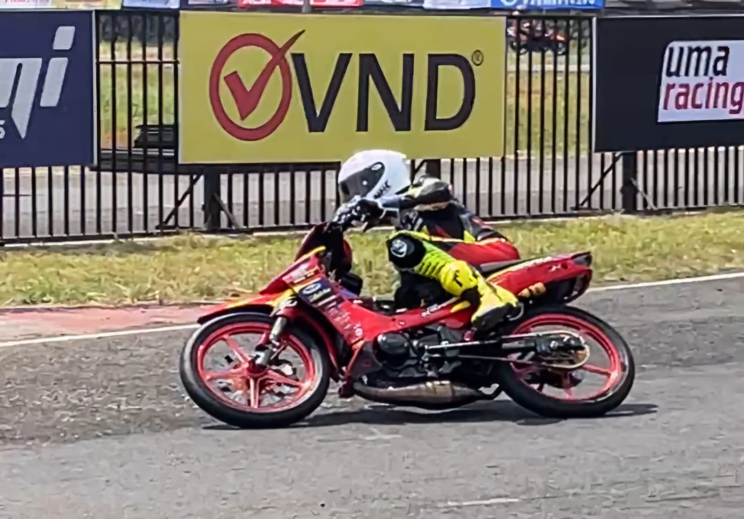 Waktu Tercepat di QTT! Aldiaz Aqsal Bersinar di Kelas Underbone 130 LFN Road Race Mijen 2025