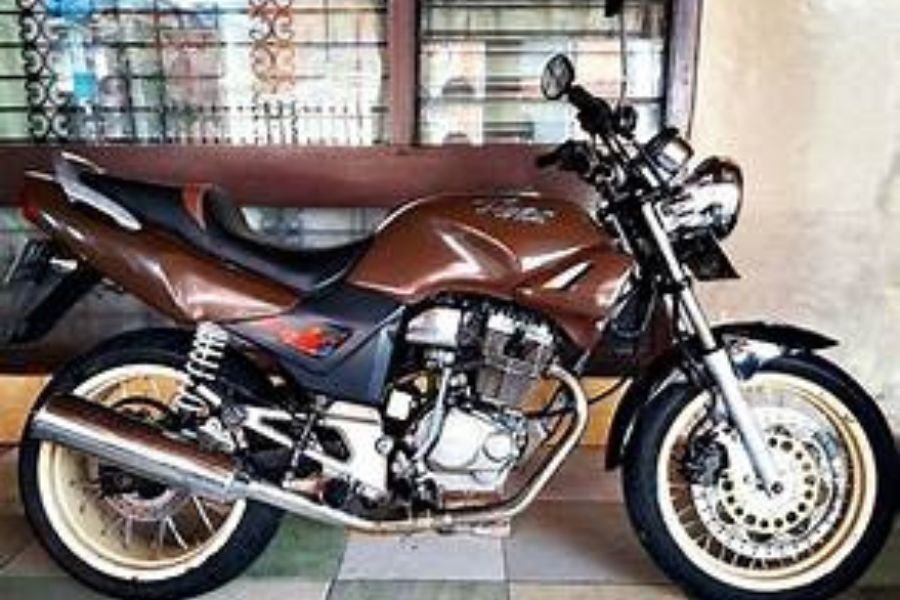 Rangka Diamond & Suspensi Kuat: Rahasia Kenyamanan Berkendara Honda Tiger 2000