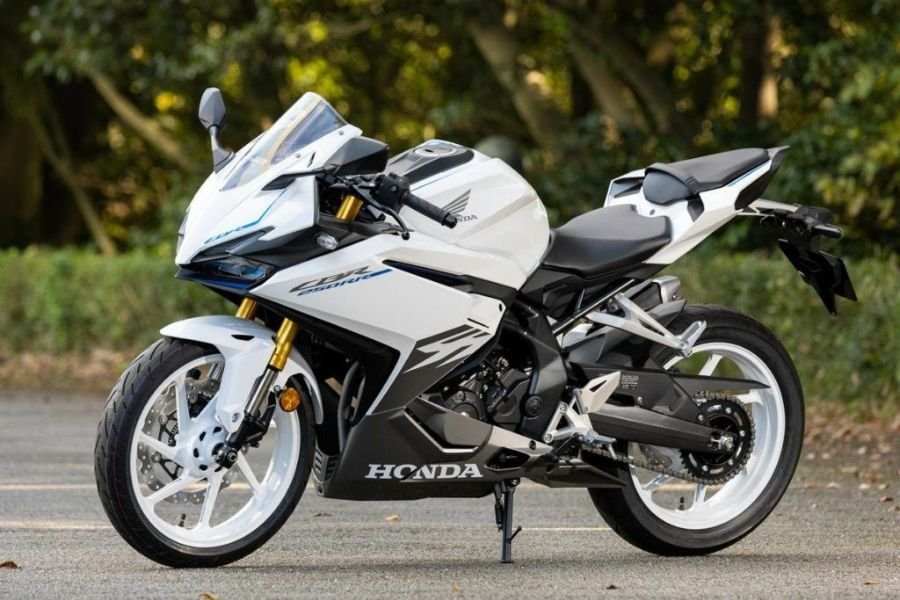 Simulasi & Promo Harga CBR250RR 2025 – Berapa Harga OTR Jakarta untuk Varian SP QS?