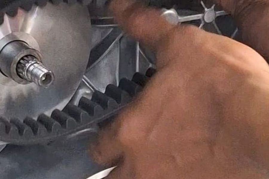 Ini Beberapa Dampak V-belt Motor Matic Retak-retak Masih Dipakai