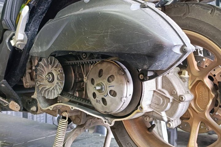 Motor Matik Mulai Gredek? Waspadai Mangkok Kopling, Ini Waktu Ideal Penggantiannya!