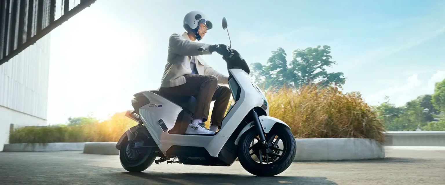 Fitur Unggulan Honda EM1 e: & EM1 e: PLUS Teknologi Elektrifikasi untuk Mobilitas Masa Depan