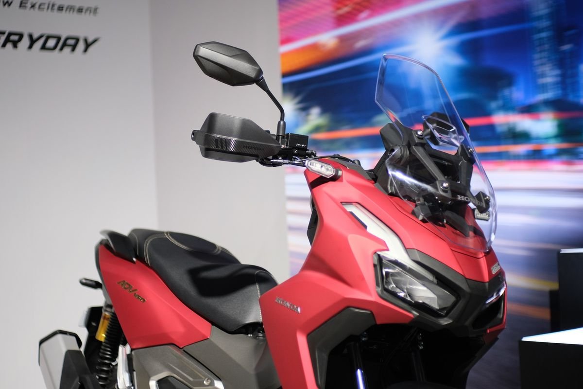 Buat Honda ADV 160 Kamu Jadi Beda! Intip Harga Aksesori Resmi Terbaru & Worth It Gak Sih?