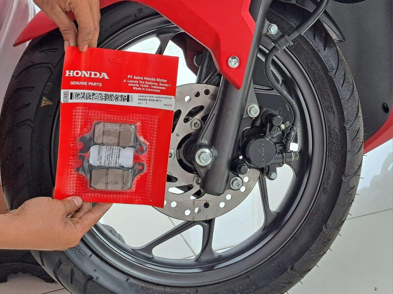 Jangan Tunggu Bunyi Decit! Ini Ciri Kampas Rem Motor Kamu Harus Diganti, Cek Langsung di AHASS Astra Honda”