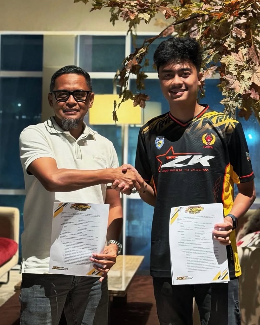Aldiaz Aqshal resmi bergabung dengan ZK Rider dan siap tampil full seri di Paser Cup Race 2026. Target turun kelas 2T–4T expert di sirkuit baru Tana Paser.