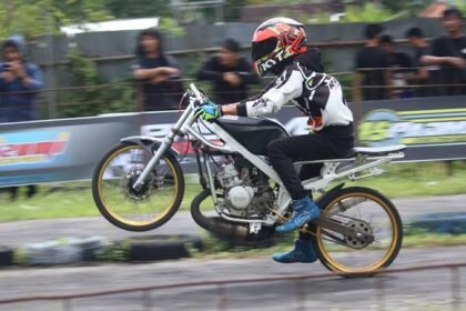 Track Day GDS Februari 2026 di Sirkuit Permanen Gantiwarno Drag Strip, Klaten, hadir sebagai solusi stop balap liar. Ajang latber drag bike ini jadi wadah pembalap muda naik level menuju prestasi.