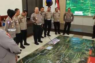 Polres Wonosobo, Temanggung, dan Banjarnegara siapkan strategi anti-macet jelang libur Lebaran 2026. Fokus utama jalur wisata Dieng agar tetap lancar dan aman.