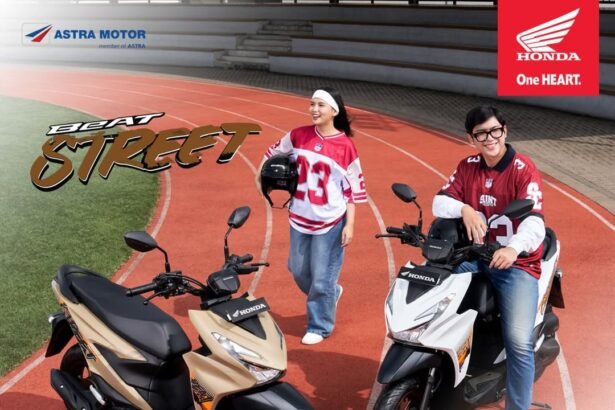 Honda BeAT Street hadir dengan desain sporty dan street style yang modern. Cocok untuk mobilitas harian, nongkrong, hingga menemani perjalanan santai bersama pasangan.