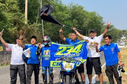 Arkana sukses menjadi Champion Rookie Region B Motoprix 2026 di Semarang usai menang Race 2. MX King 21 HP racikan Konar mengandalkan setting rasio dan sprocket Koizumi 13-44.